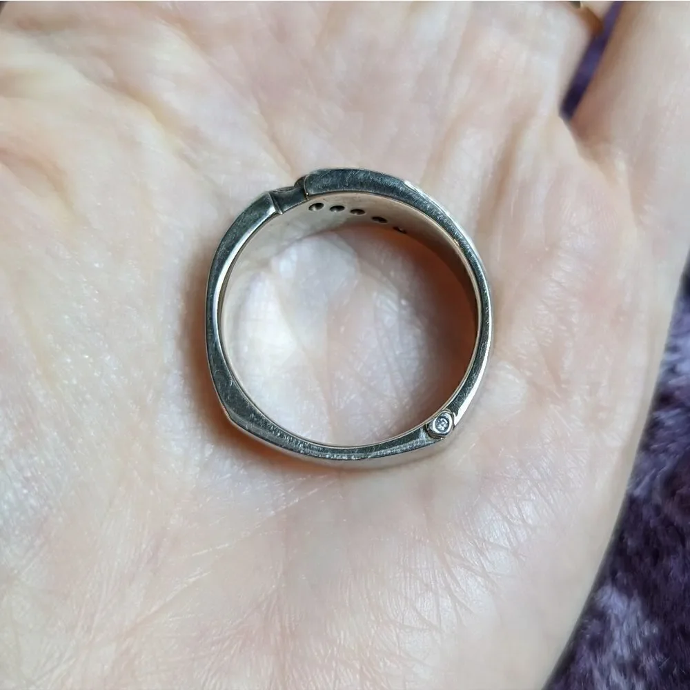 custom Mark Schneider wedding band - Picture 4 of 7